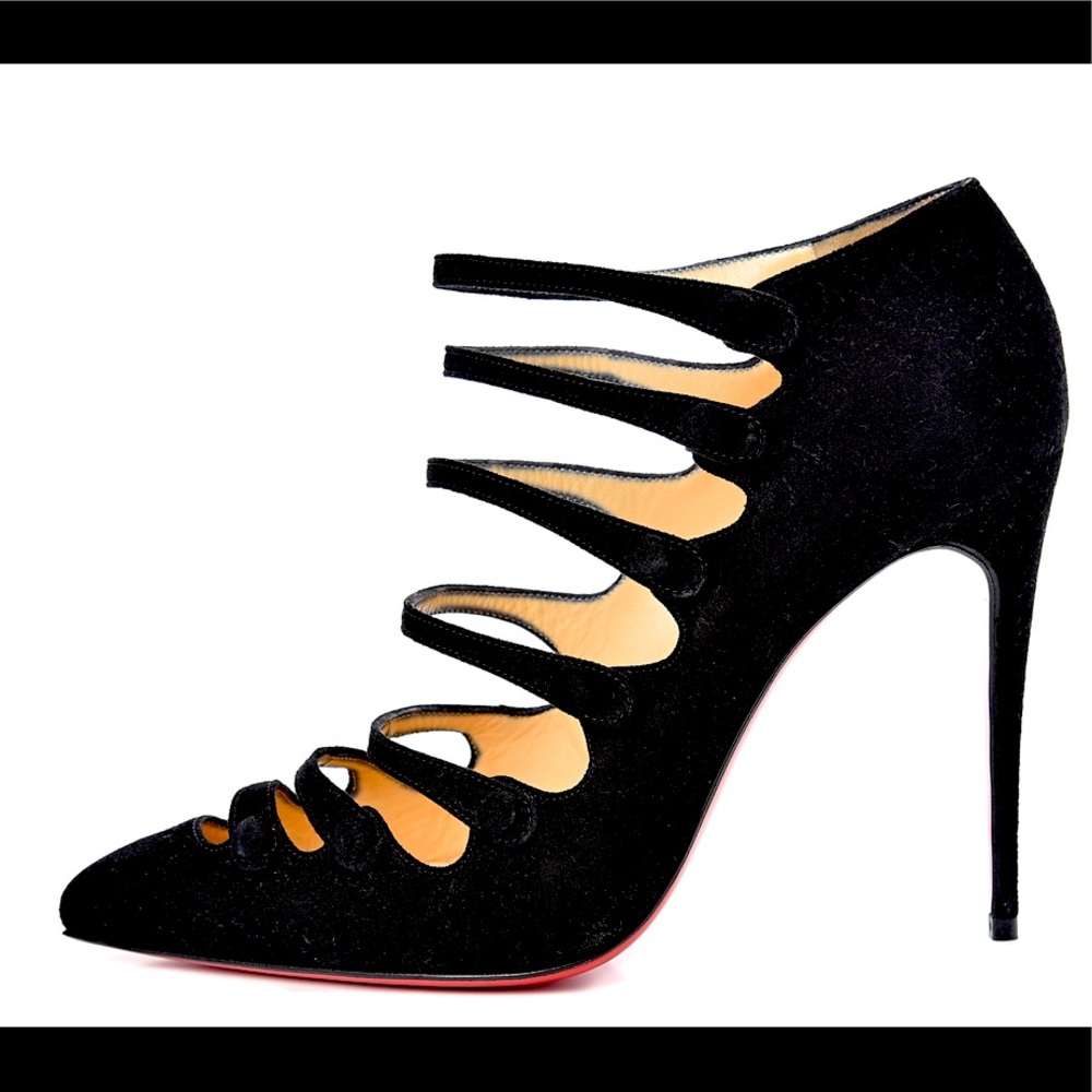 CHRISTIAN LOUBOUTIN
Suede Viennana 120 Strappy Booties 35.5 Black